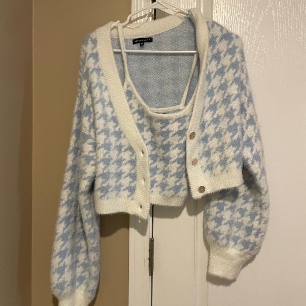 Forever 21 Light Blue and Cream Houndstooth Cardigan Set